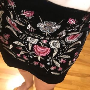 Jupe velour fleurs brodées